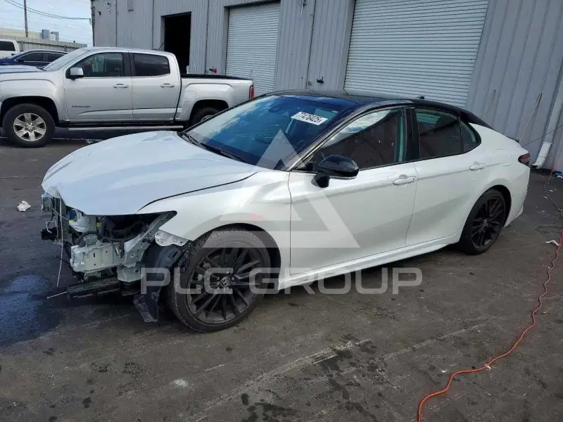 2021 Toyota CAMRY photo