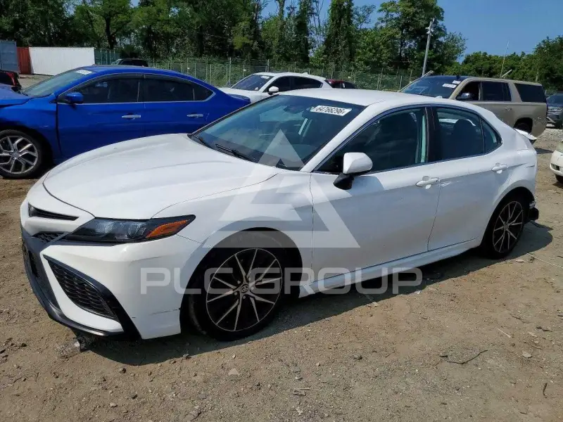 2021 Toyota CAMRY photo
