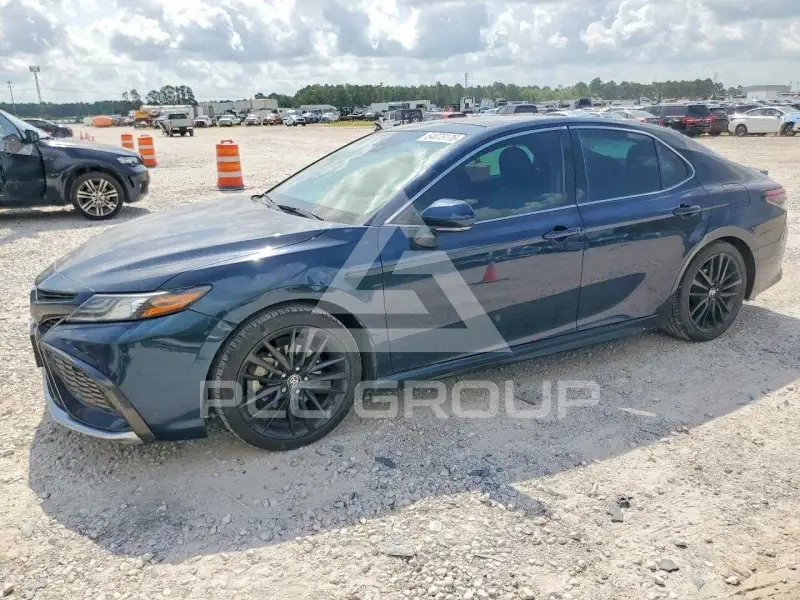 2021 Toyota CAMRY фото