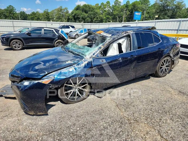 2021 Toyota CAMRY фото
