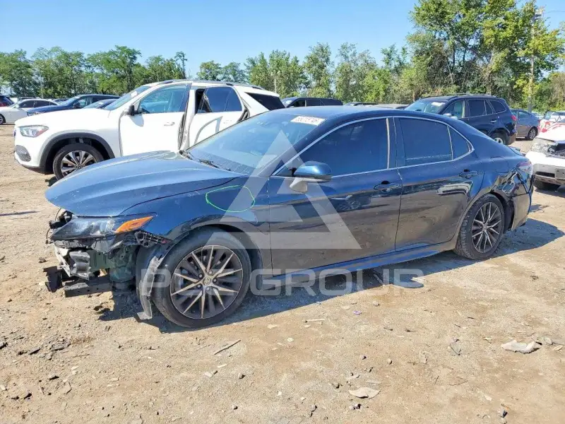 2021 Toyota CAMRY фото