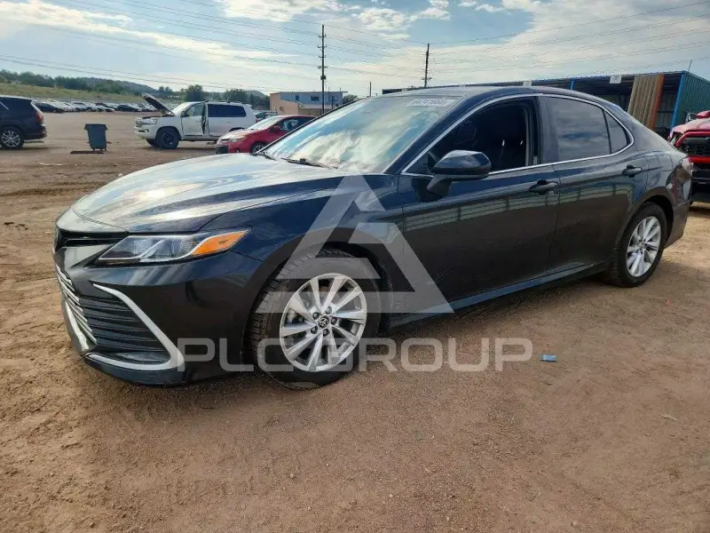 2021 Toyota CAMRY photo