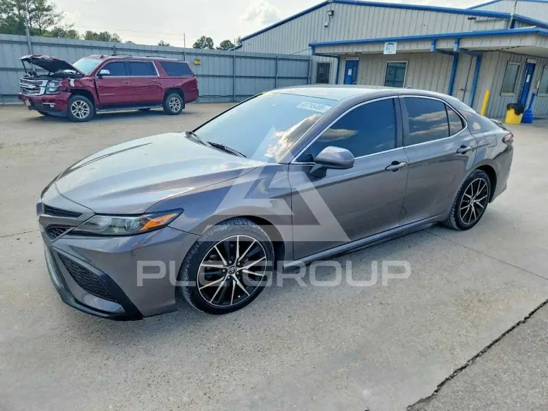 2021 Toyota CAMRY фото