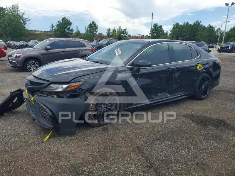 2021 Toyota CAMRY фото