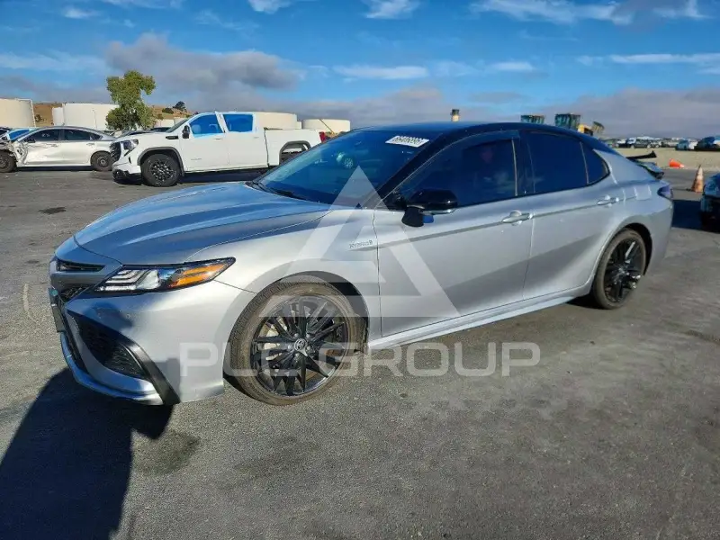 2021 Toyota CAMRY фото