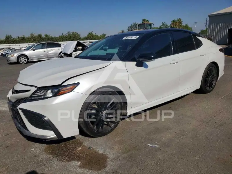 2021 Toyota CAMRY фото