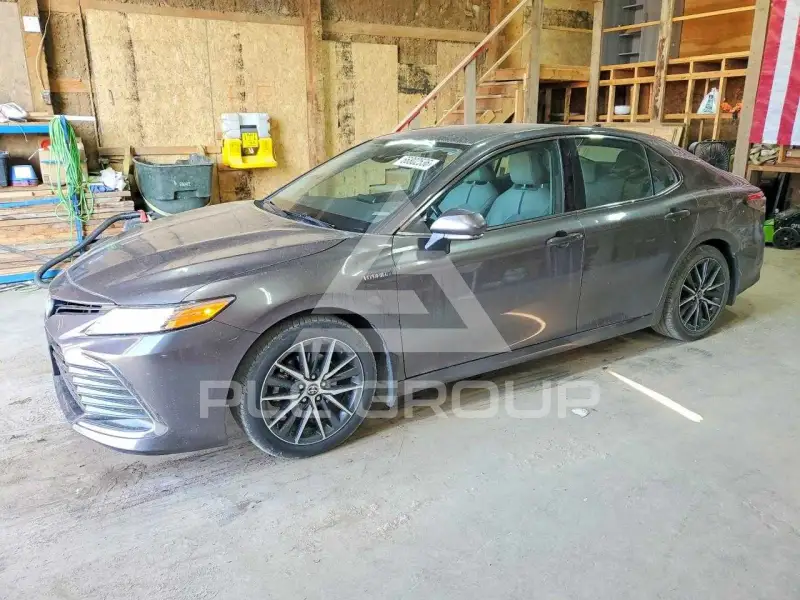 2021 Toyota CAMRY фото