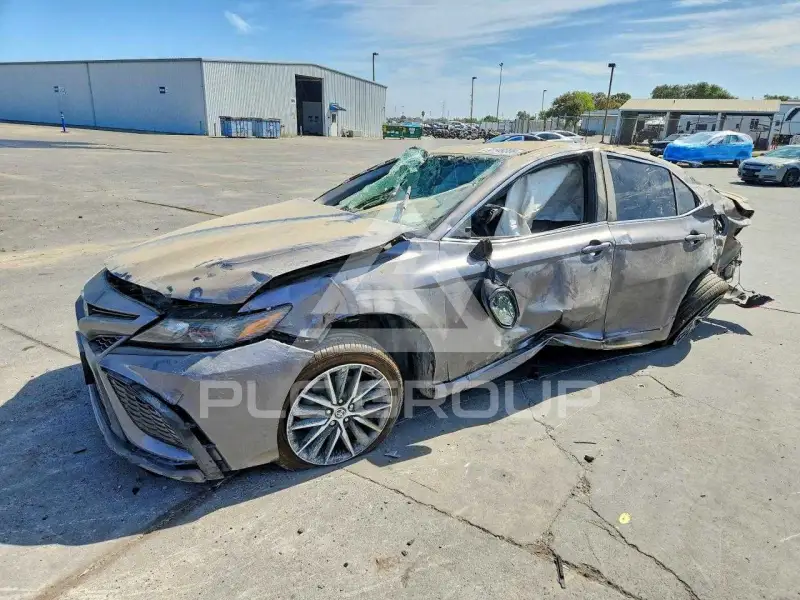 2021 Toyota CAMRY фото