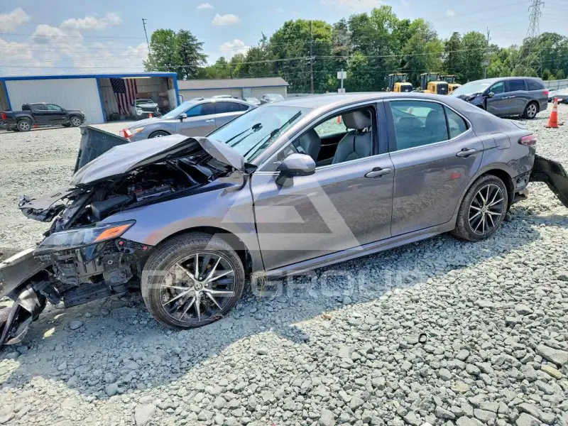 2021 Toyota CAMRY фото