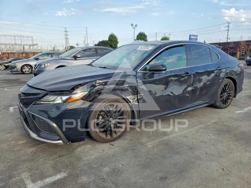 2021 Toyota CAMRY photo