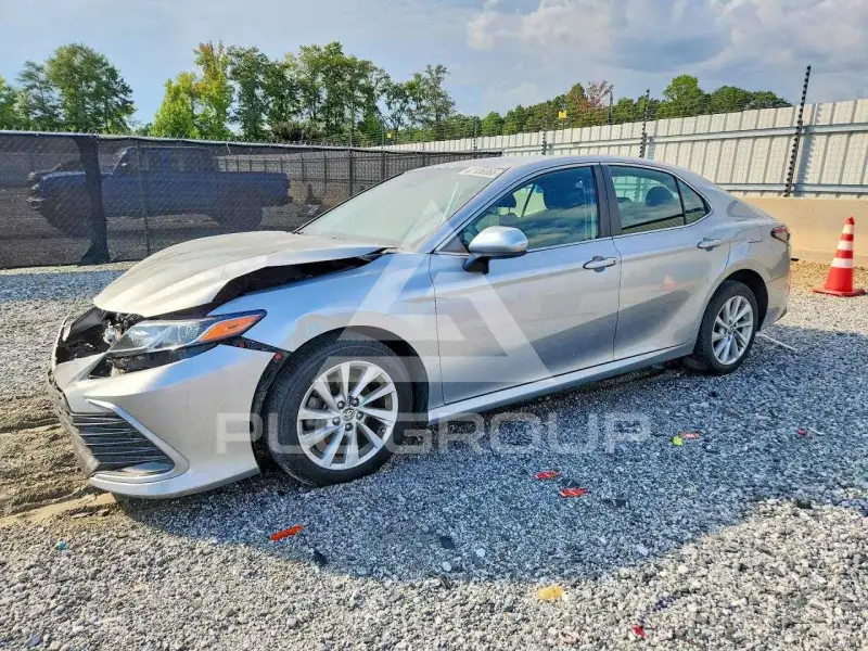 2021 Toyota CAMRY фото