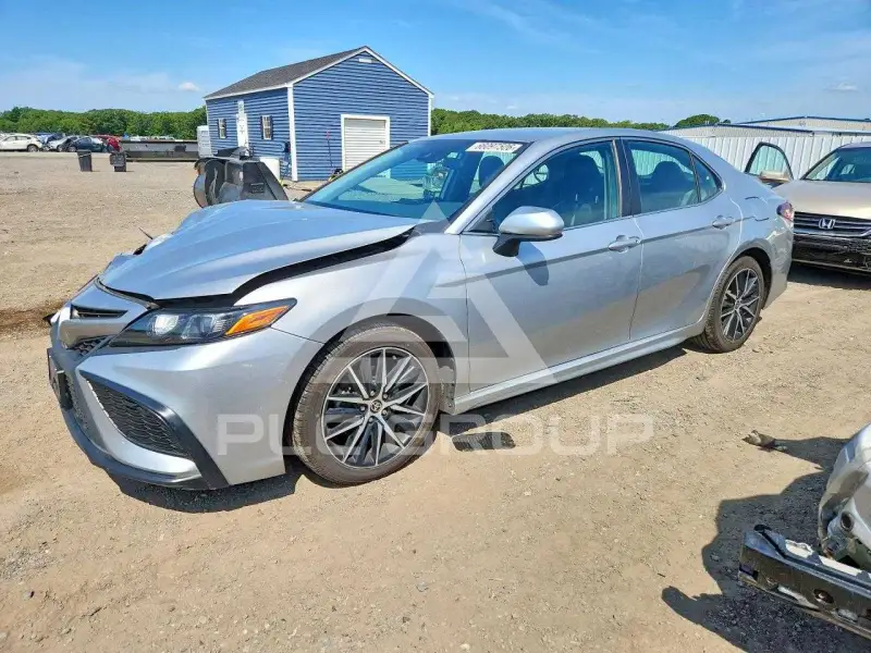2021 Toyota CAMRY фото