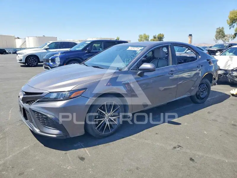 2021 Toyota CAMRY фото