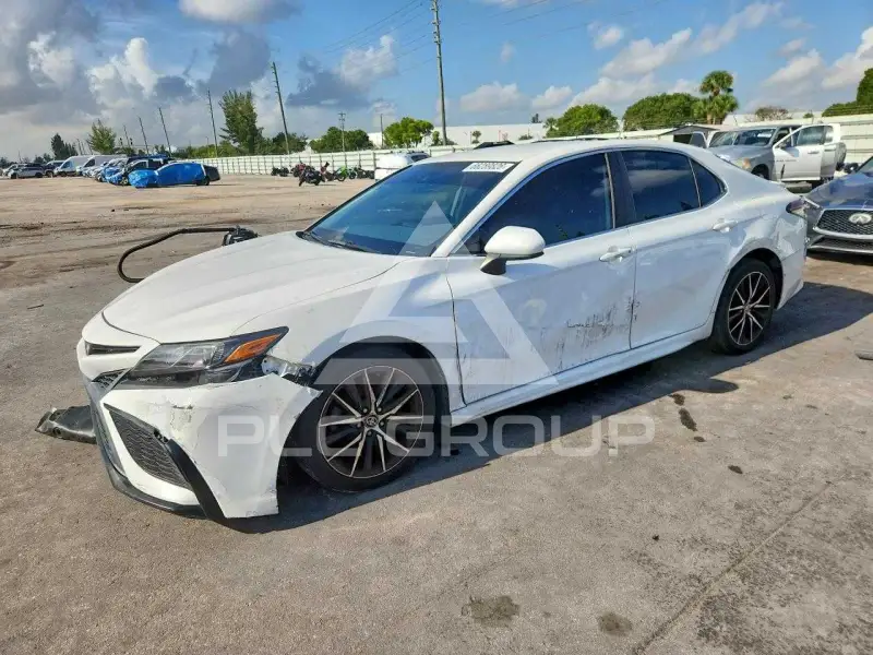 2021 Toyota CAMRY фото