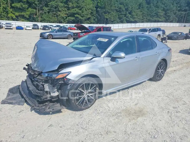 2021 Toyota CAMRY фото