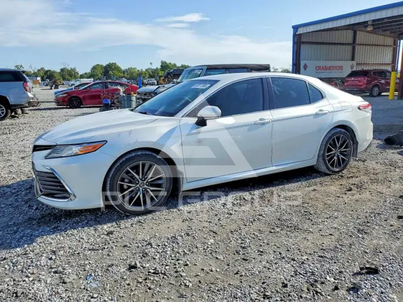 2021 Toyota CAMRY фото