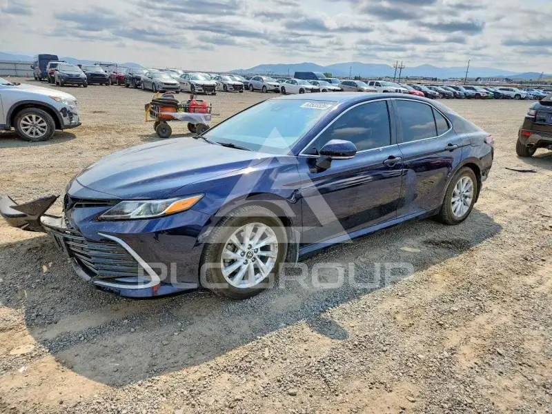 2021 Toyota CAMRY photo