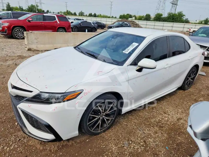 2021 Toyota CAMRY фото