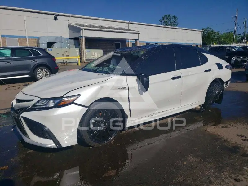 2021 Toyota CAMRY фото