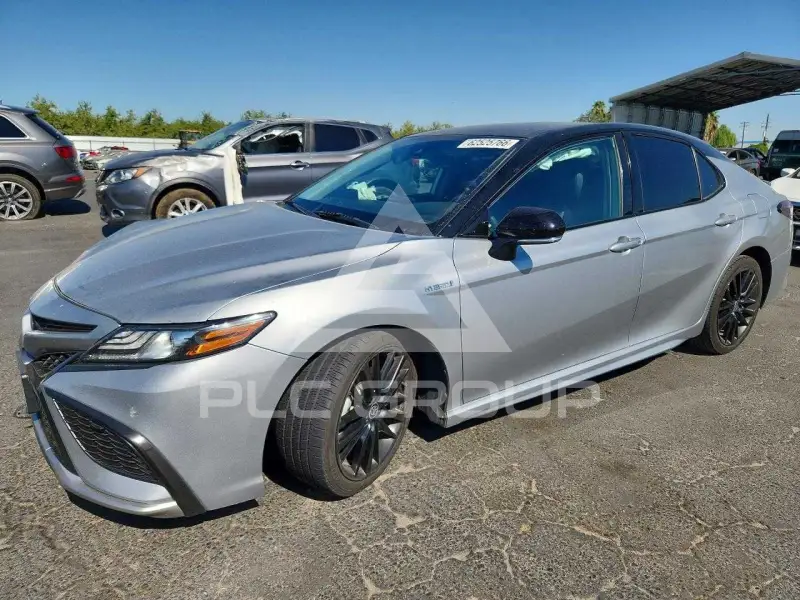 2021 Toyota CAMRY фото