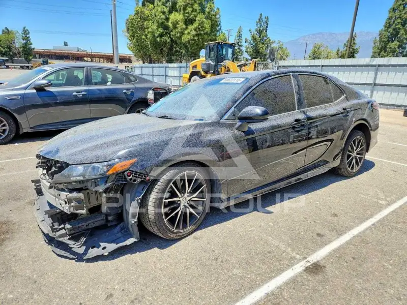 2021 Toyota CAMRY photo