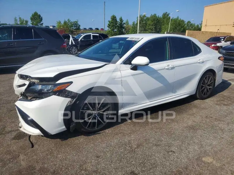 2021 Toyota CAMRY фото