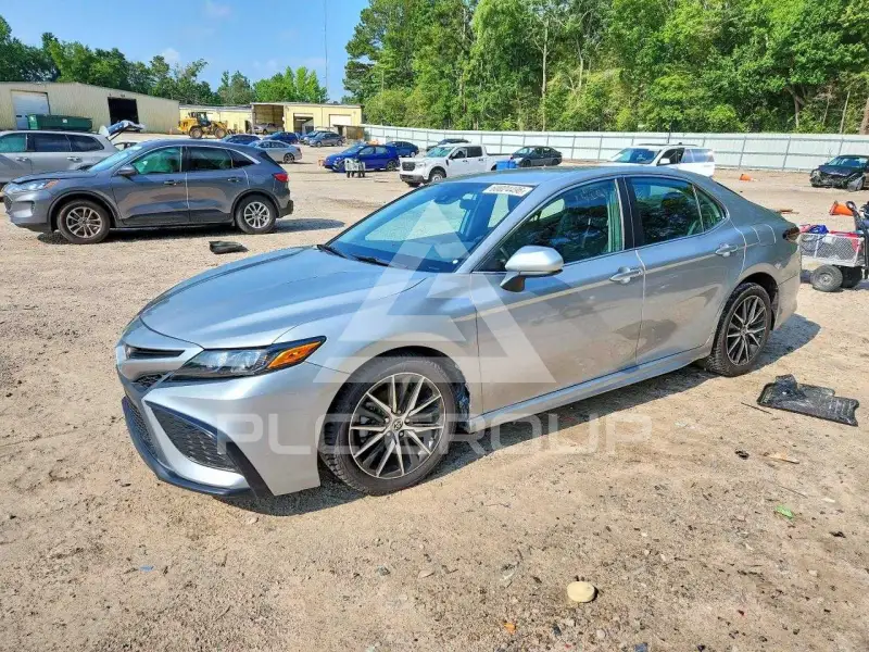 2021 Toyota CAMRY фото