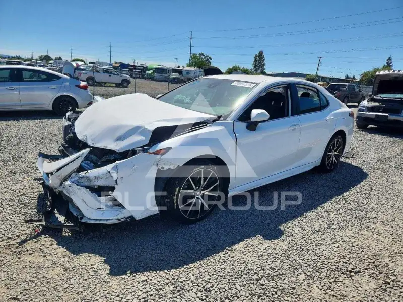 2021 Toyota CAMRY фото