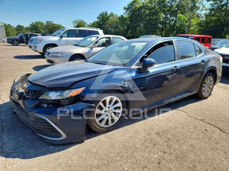 2021 Toyota CAMRY photo