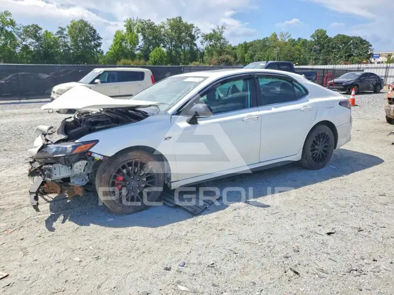 2021 Toyota CAMRY фото