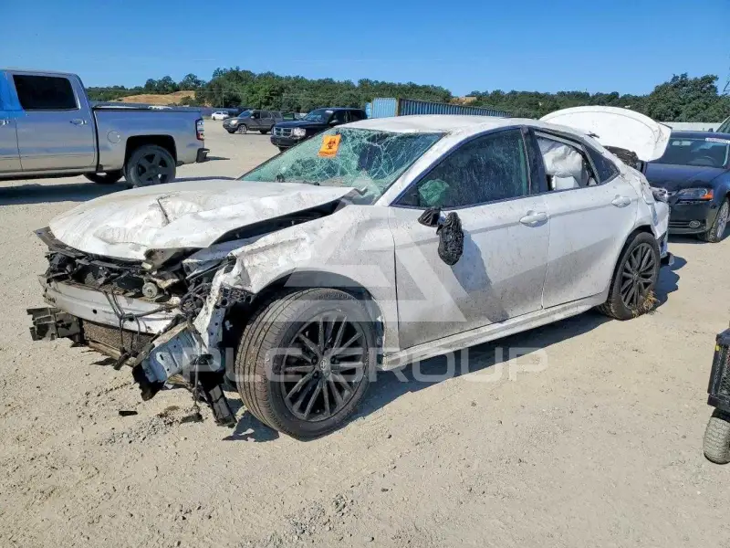 2021 Toyota CAMRY фото