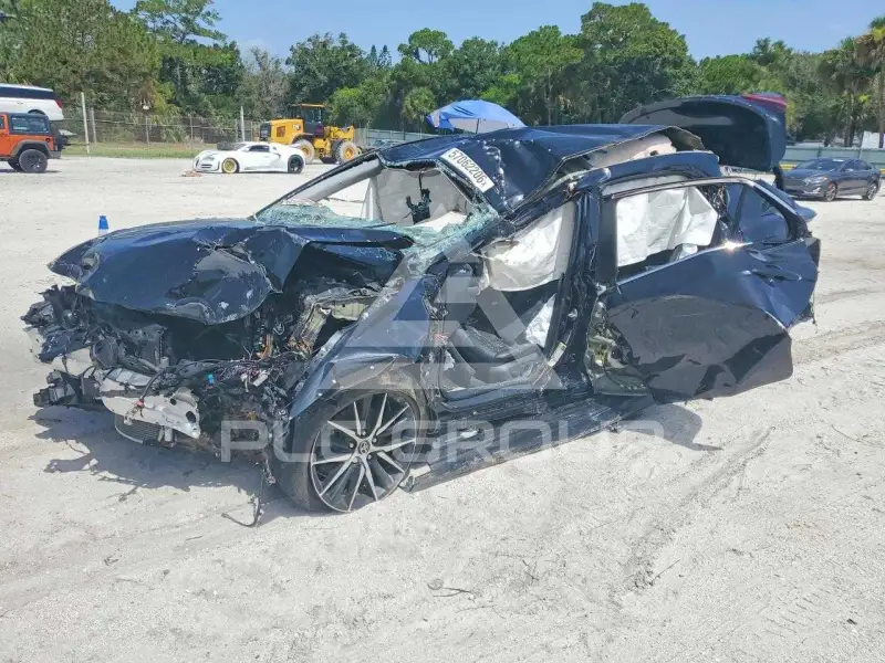 2021 Toyota CAMRY фото