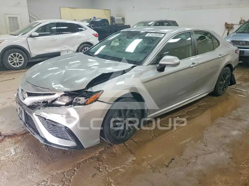 2021 Toyota CAMRY фото