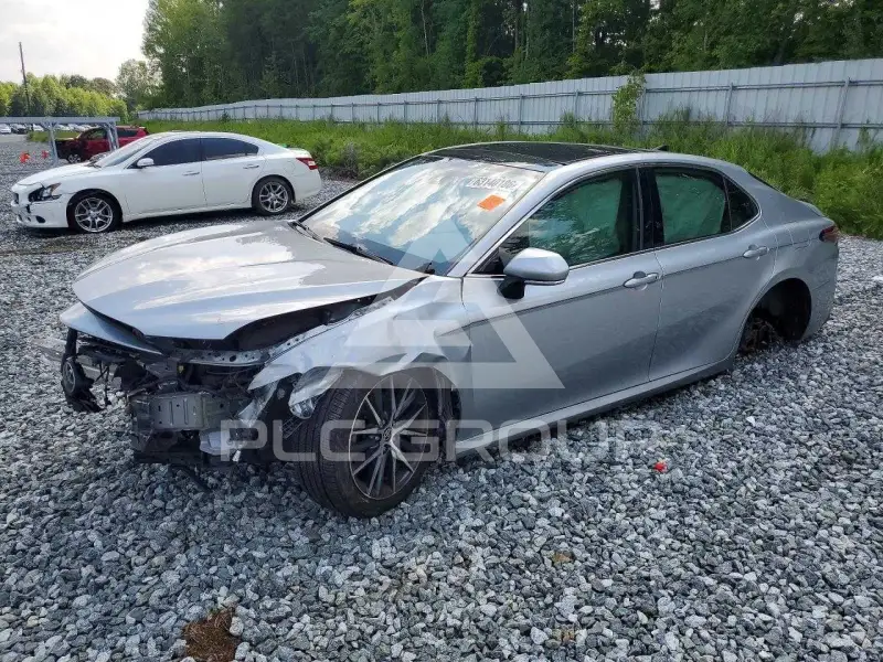 2021 Toyota CAMRY фото