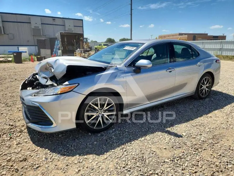 2021 Toyota CAMRY фото