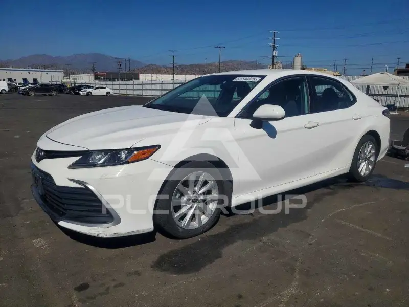 2021 Toyota CAMRY фото