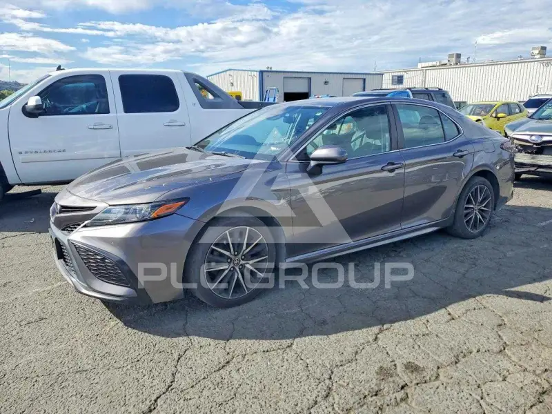 2021 Toyota CAMRY фото