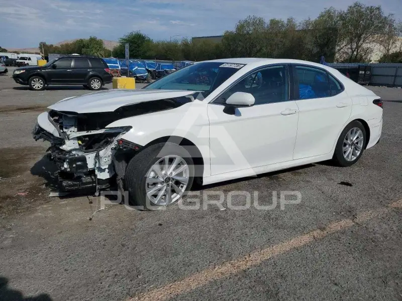 2021 Toyota CAMRY фото