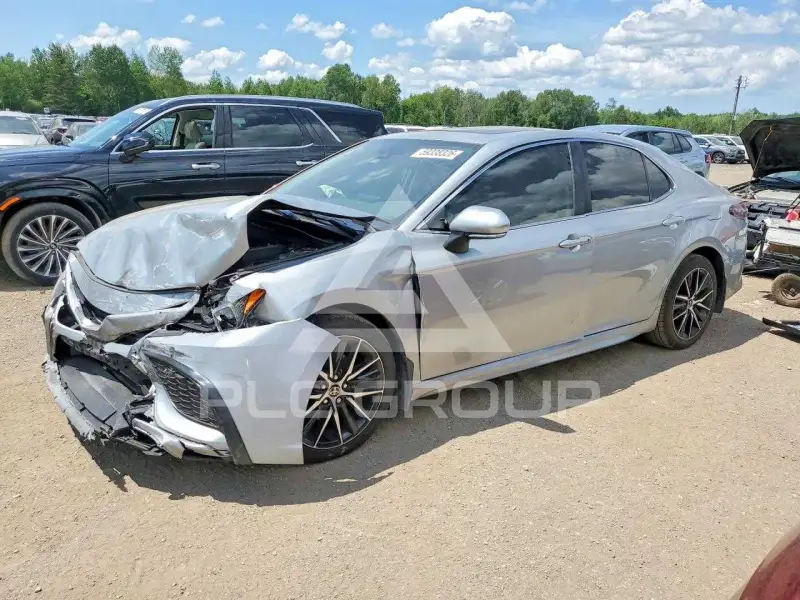 2021 Toyota CAMRY фото