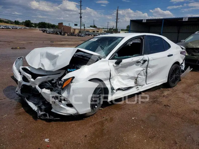 2021 Toyota CAMRY фото