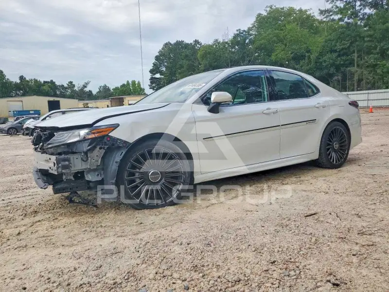2021 Toyota CAMRY фото
