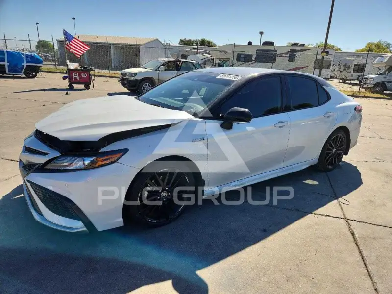 2021 Toyota CAMRY photo
