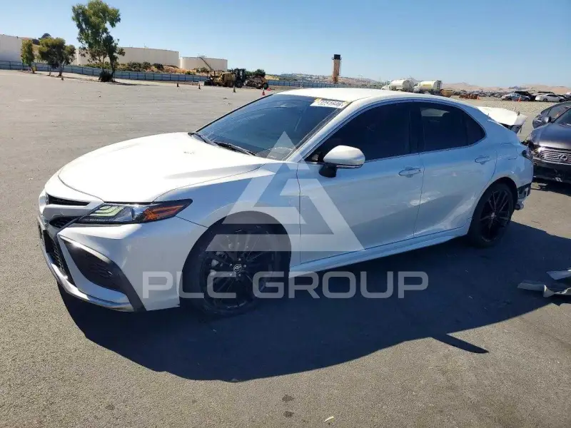 2021 Toyota CAMRY фото