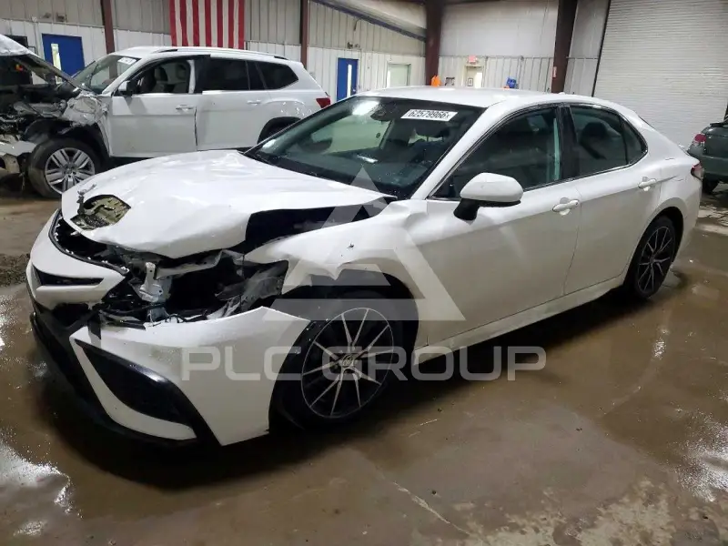 2021 Toyota CAMRY фото