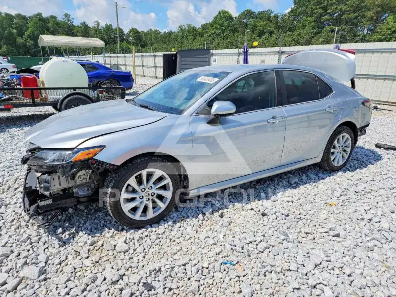 2021 Toyota CAMRY фото
