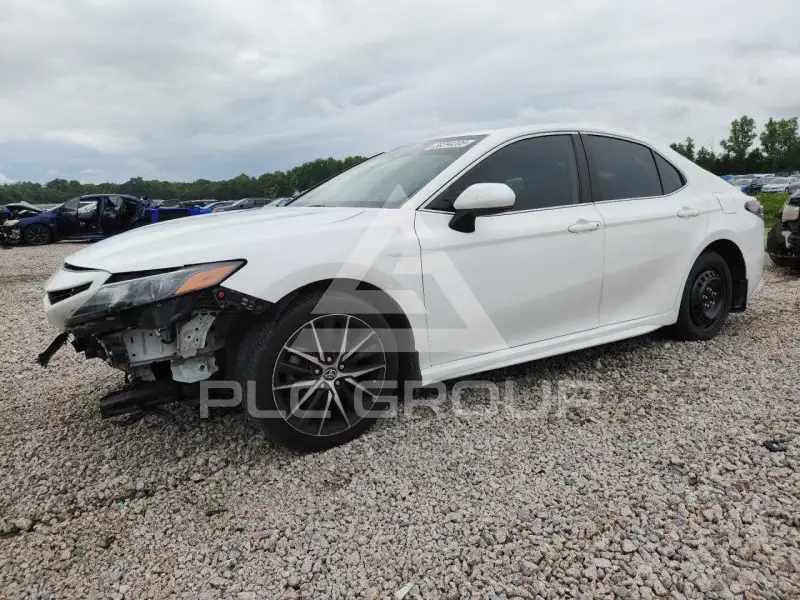 2021 Toyota CAMRY фото