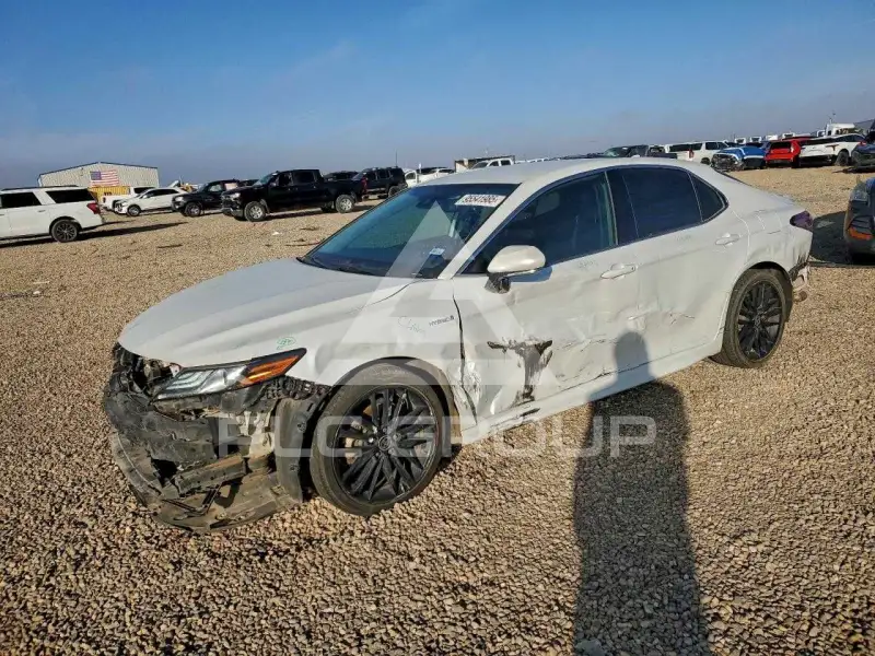 2021 Toyota CAMRY фото