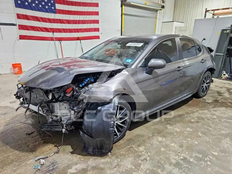 2021 Toyota CAMRY фото