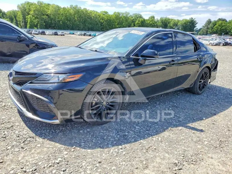 2021 Toyota CAMRY photo