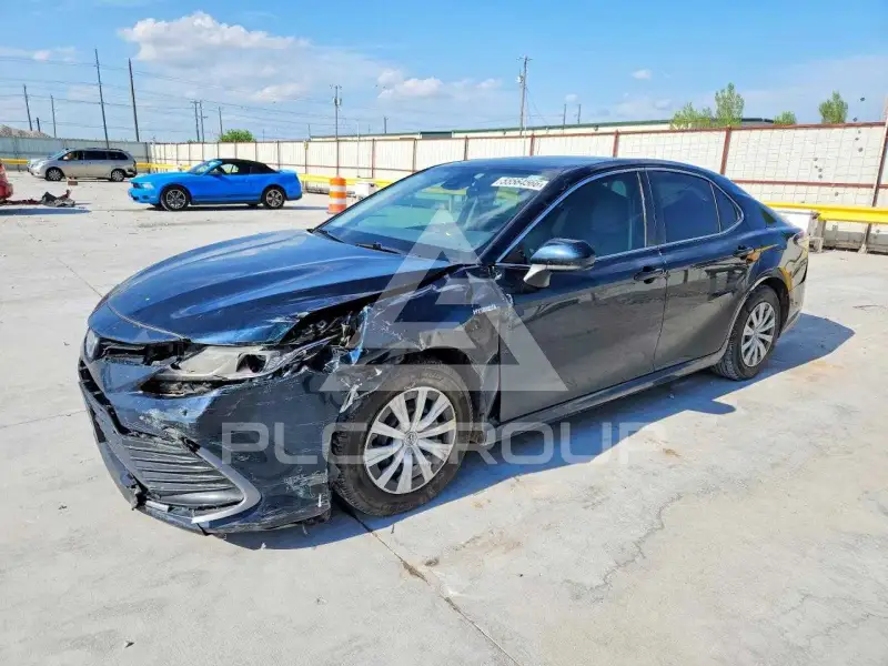 2021 Toyota CAMRY photo